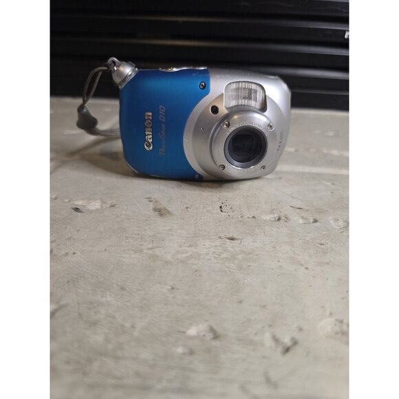 Canon Powershot D10 12.1MP Waterproof Camera Untested